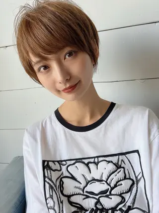 ショート カラーソムリエ🎨 seina🪐のヘアスタイル