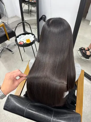 ロング マツダ レンのヘアスタイル