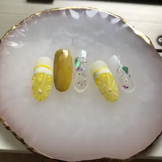 ネイル 奥園 良恵のネイルデザイン