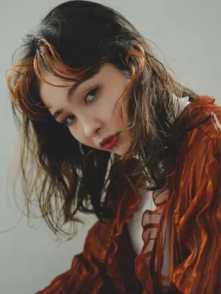 セミロング カラー mizuho .のヘアスタイル