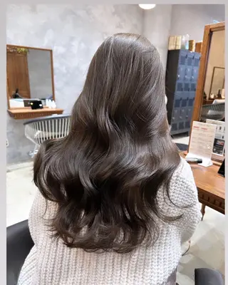 ロング 寺田 鼓捺/艶髪 /透明感カラーのヘアスタイル