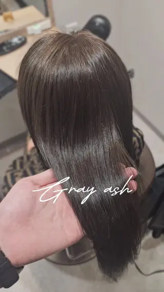 セミロング カラー 縮毛矯正をしている人 のためのカラーのヘアスタイル