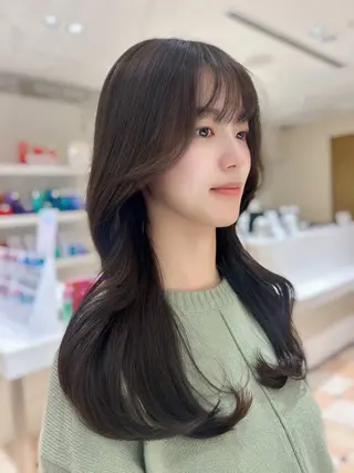 セミロング カラー 新宿グレージュ藤田 大樹のヘアスタイル