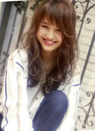 ロング 🇰🇷韓国風艶髪✨ 髪質改善 倉岡しおんのヘアスタイル