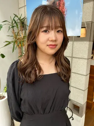 ロング 松本  夏海のヘアスタイル