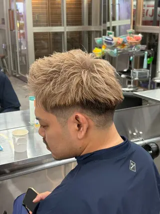 ショート カラー パーマ メンズ メンズパーマ特化 🔥韓国ヘア職人🔥のヘアスタイル