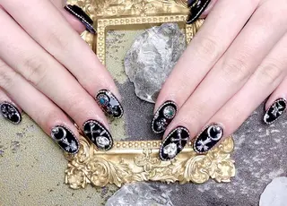 ネイル Hanya 🌈のネイルデザイン