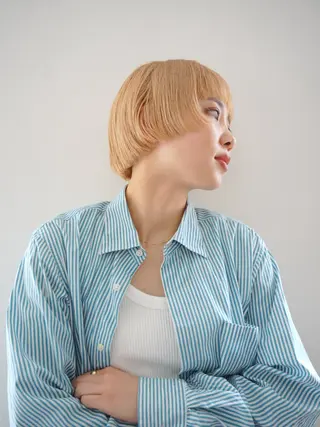 ショート カラー mizuho .のヘアスタイル