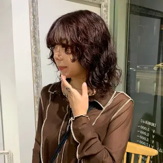 カラー パーマ 的場 莉音のヘアスタイル