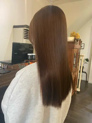 ロング 三國 栞音のヘアスタイル