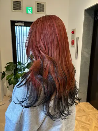 ロング カラー 新實 ゆりあのヘアスタイル