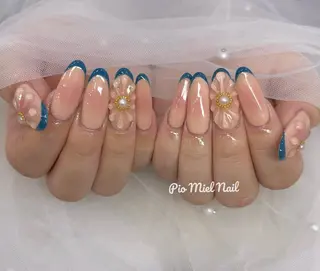 セミロング Pio Mielのネイルデザイン