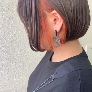 カラー iLi 《イリ》のヘアスタイル