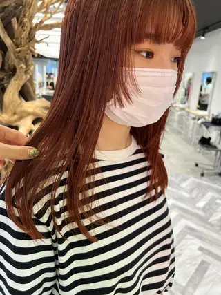 セミロング カラー パーマ ヘアアレンジ メンズ キッズ ネイル mana 暖色カラーカットのヘアスタイル