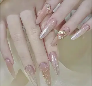 ネイル VIVIAN エイのネイルデザイン