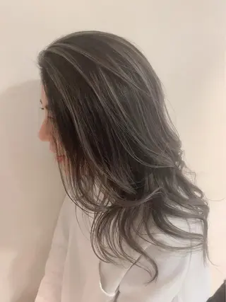ロング 市村 正義のヘアスタイル