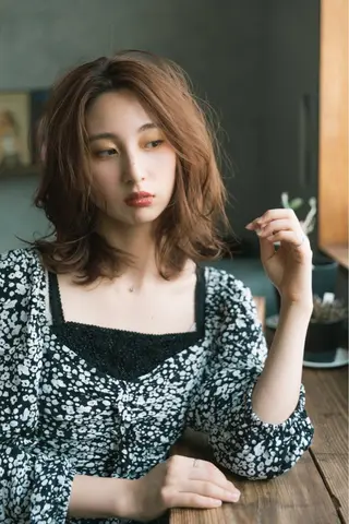 ミディアム カラー 立石 タテイシのヘアスタイル