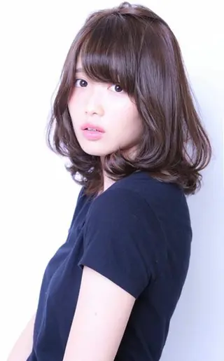 ミディアム セミロング カラー パーマ 神山 昌子のヘアスタイル