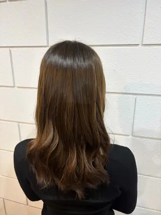 セミロング カラー 土屋 梓咲のヘアスタイル