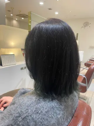 ミディアム カラー 平 真亜里のヘアスタイル