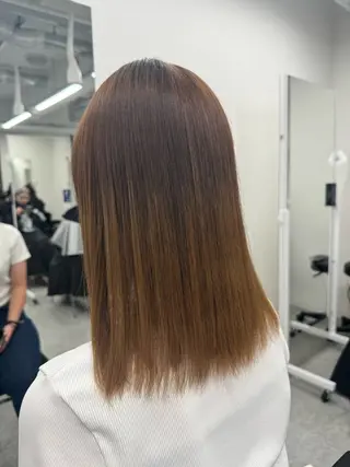 セミロング noa🎀美髪縮毛/ 透明感カラーのヘアスタイル