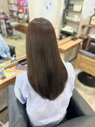セミロング MOURI CHISATOのヘアスタイル