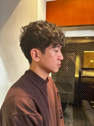 パーマ メンズ イワサキ リカのヘアスタイル