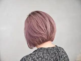 ミディアム カラー 安藤悠里/ハイトーン /デザインカラーのヘアスタイル