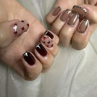 ネイル 里見 麗のネイルデザイン