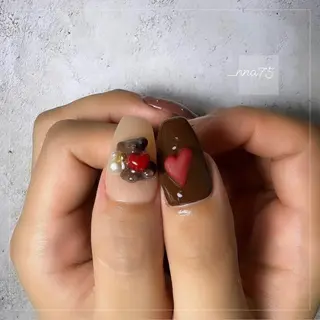 ネイル GRANDE OSU Anna 🧸💛のネイルデザイン