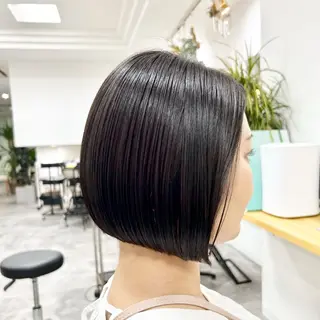ショート コバヤシ リョウのヘアスタイル