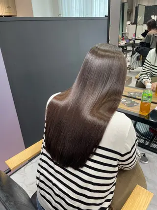 ロング RAF Sakuraのヘアスタイル