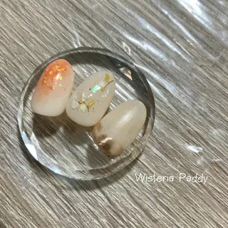 ネイル Wisteria Paddyのネイルデザイン