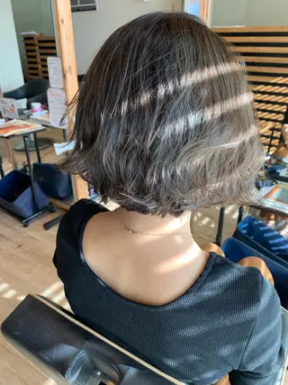 ショート カラー 大久保 隆蔵のヘアスタイル
