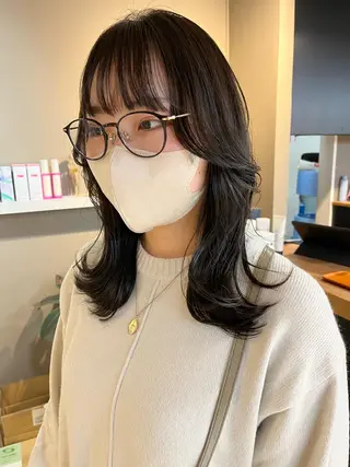 セミロング カラー ヘアアレンジ キッズ ネイル マツエク・マツパ アイブロウ 透明感カラー🤎 ゆりのヘアスタイル