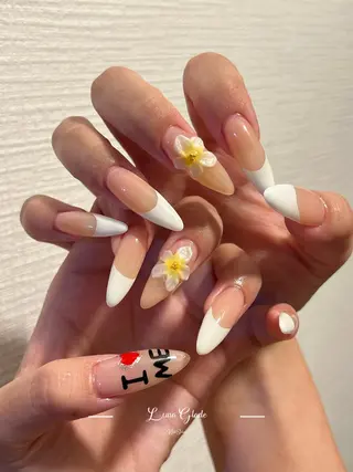 ネイル Luna Gladeのネイルデザイン