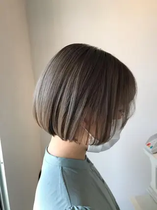 ショート カラー ニュアンスパーマ/ レイヤー/茶屋町のヘアスタイル