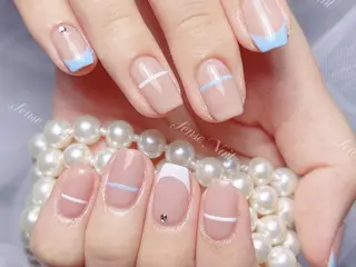 ネイル Queening 🦋のネイルデザイン