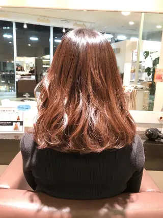 ロング 小宮 真理奈のヘアスタイル