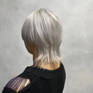 ショート カラー レイヤーブリーチ特化 ホワイト専門/岸のヘアスタイル
