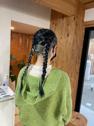 ロング カラー ヘアアレンジ chill所属・伊藤 友香のヘアスタイル