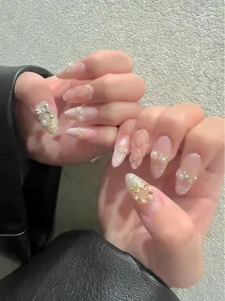 ネイル 伊藤 美里のネイルデザイン