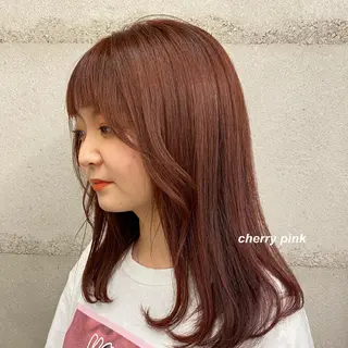 ミディアム ナガイ アヤのヘアスタイル