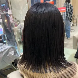 ミディアム 井内 美沙のヘアスタイル