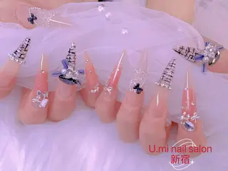ネイル UMI ネイルサロン新宿🎀のネイルデザイン