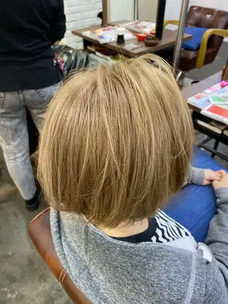 ショート カラー ヘアアレンジ 【艶髪×韓国風】 毛流れ職人 RYOのヘアスタイル