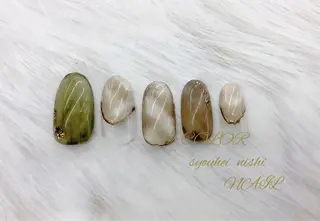 ネイル 成瀬 妃生路のヘアスタイル