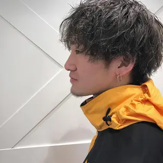 ショート パーマ メンズ 平内 賢人のヘアスタイル