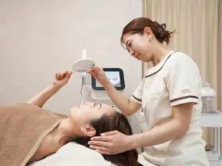 ReBORN 脱毛サロン所属・ReBORN 脱毛サロンのエステ・リラクイメージ