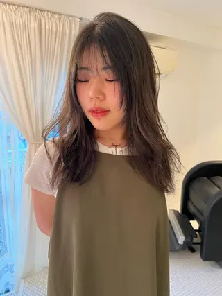 ロング カラー ブリーチカラー🎀 韓国風/寺門美優のヘアスタイル